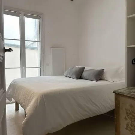 Apartment Duplex Sur 2 Etages - Le Marais - Centre Paris