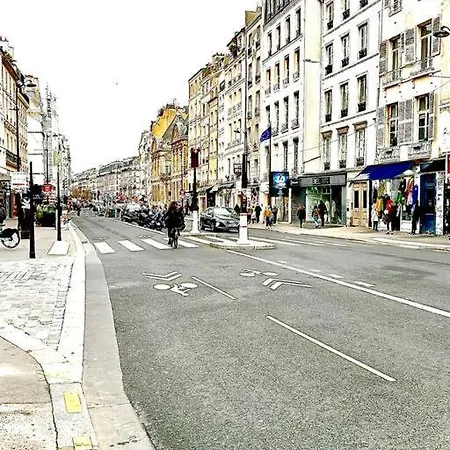 Appartamento Duplex Sur 2 Etages - Le Marais - Centre Parigi